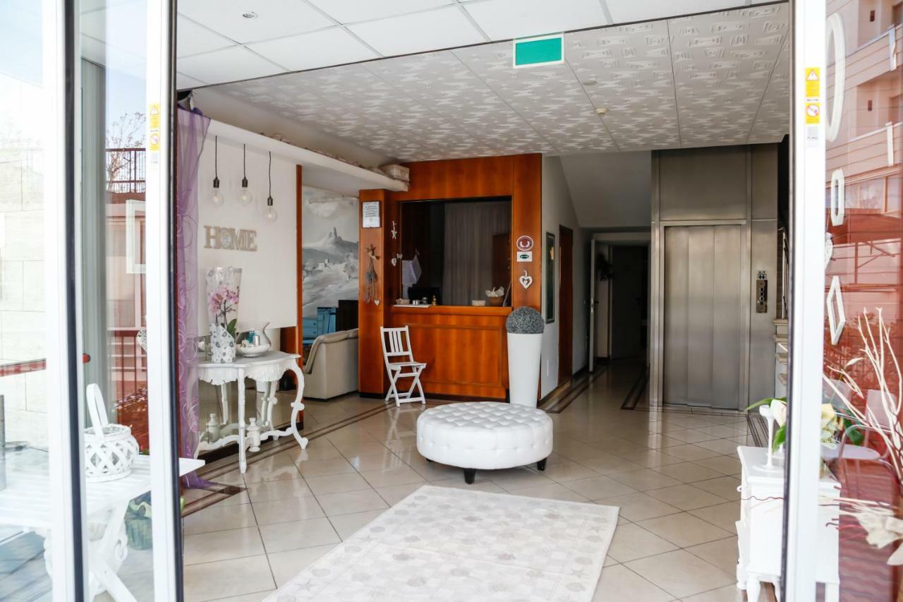 Hotel Venus Rimini Zewnętrze zdjęcie